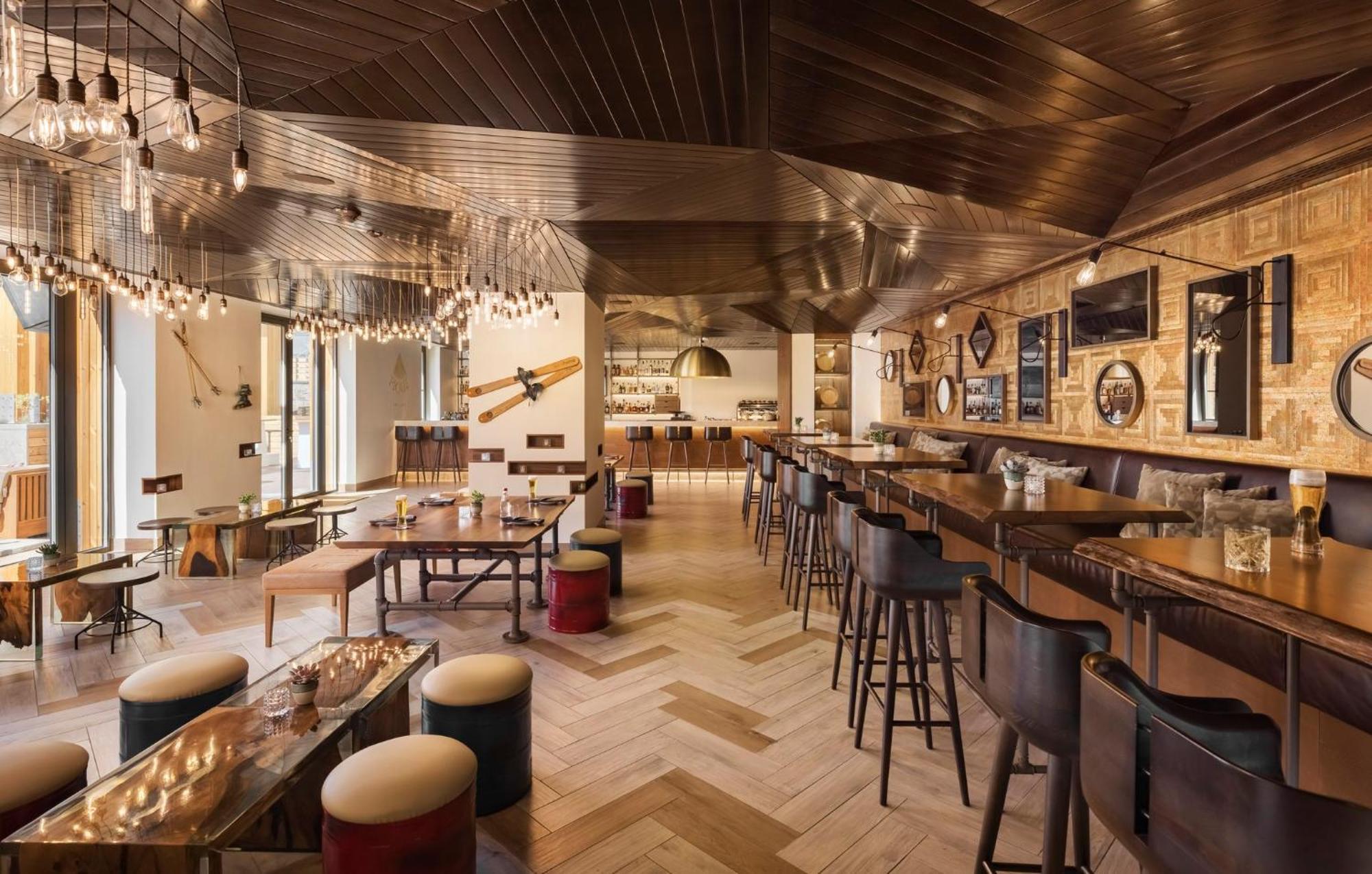 Viceroy Kopaonik Serbia エクステリア 写真 The lounge at the airport