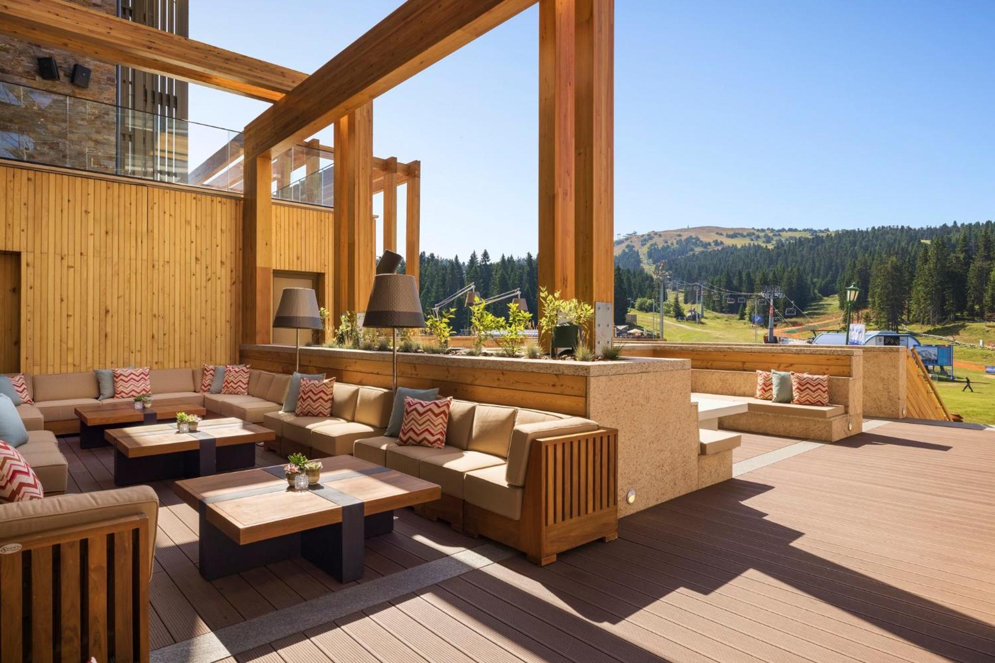 Viceroy Kopaonik Serbia エクステリア 写真 The Terrace at The Lodge at Sun Valley