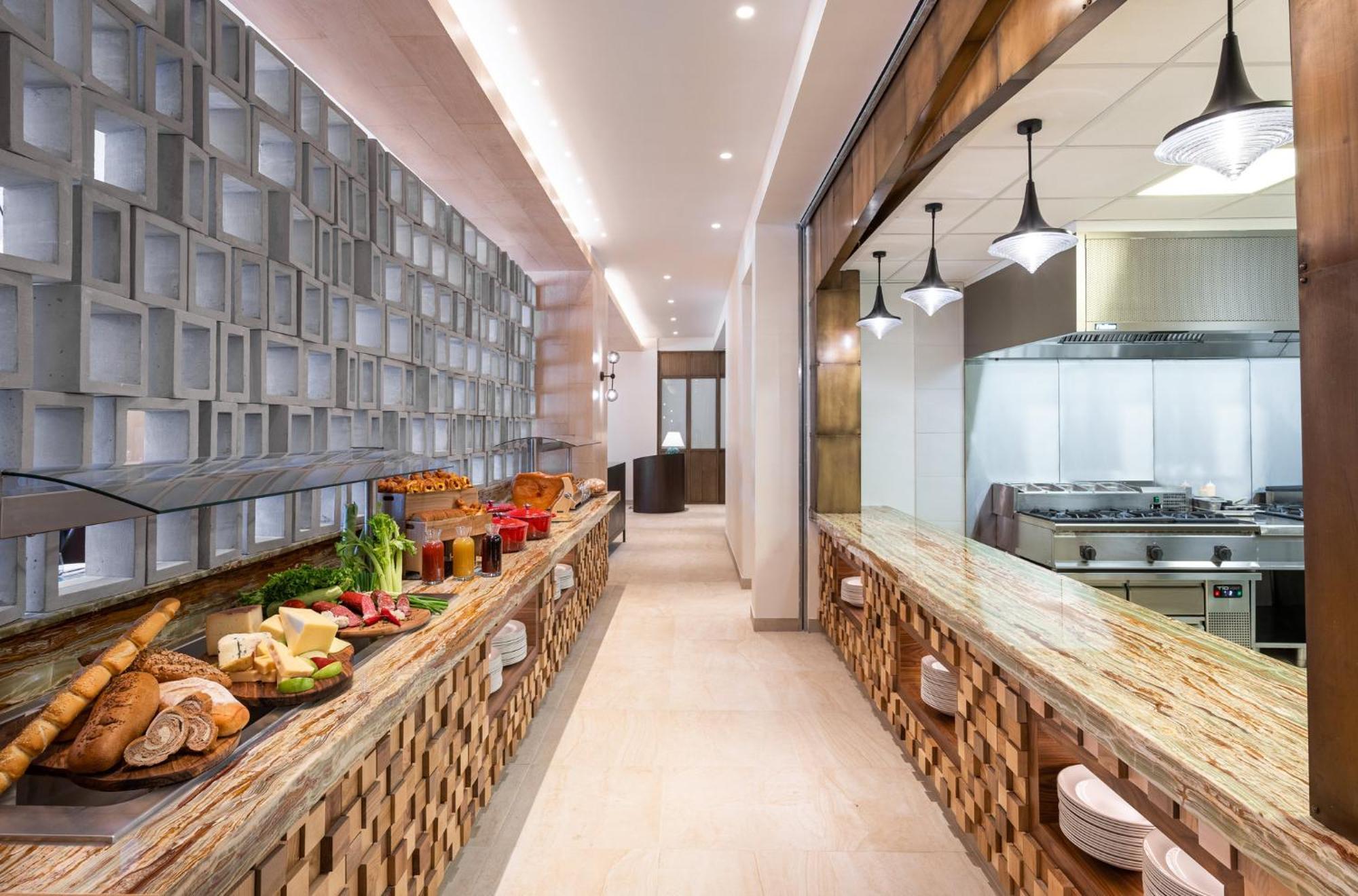 Viceroy Kopaonik Serbia エクステリア 写真 The kitchen at the restaurant