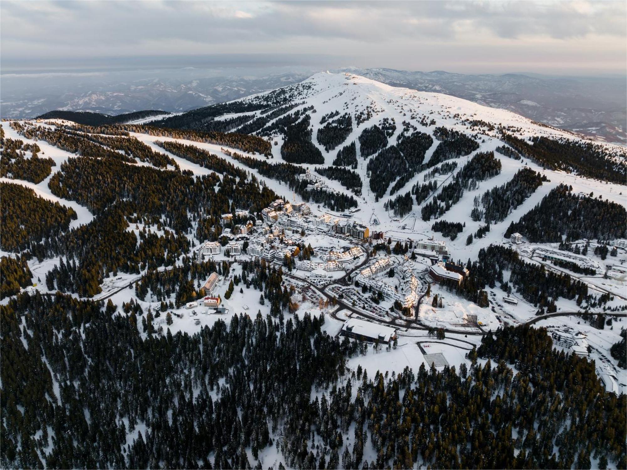 Viceroy Kopaonik Serbia エクステリア 写真 Aerial view of the resort